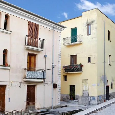 Specchio Apartment Eboli